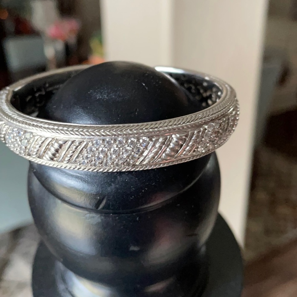 Judith Ripka Diamonique cuff bracelet - Picture 1 of 6